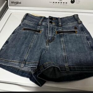 NWT Idyllwind Miranda Lambert ( Boot Barn) High Waist Denim Shorts